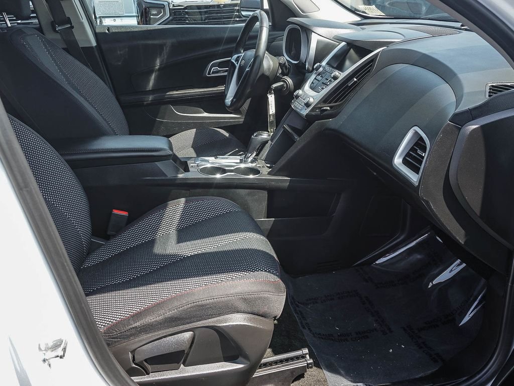 Used 2017 Summit White Chevrolet LT image 12