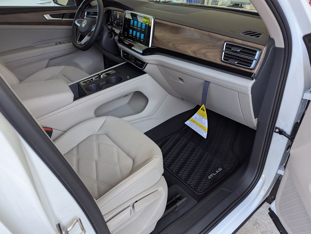 2026 Volkswagen Atlas SE - Photo 38