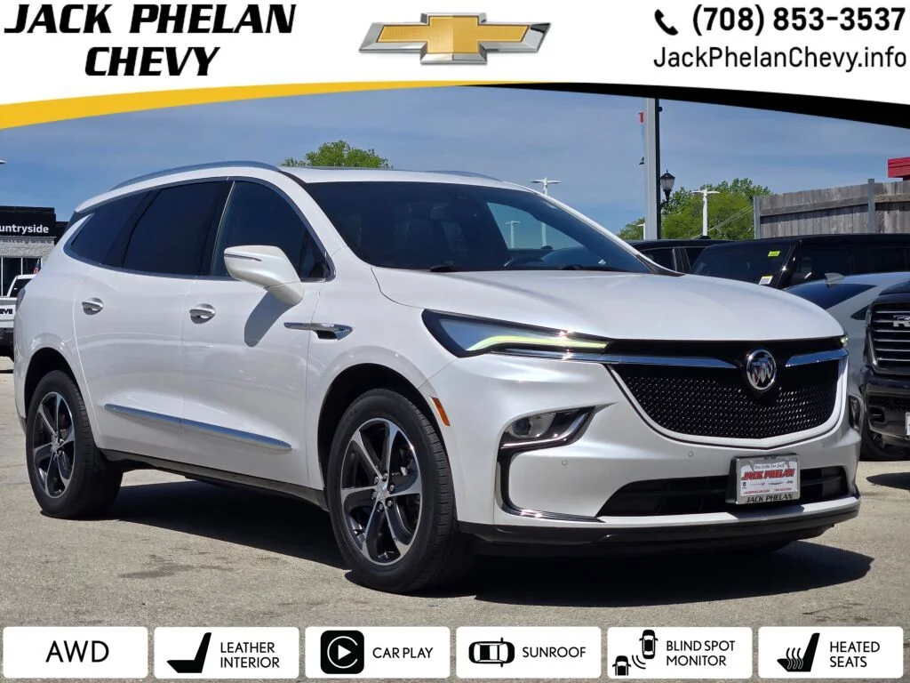 2022 Buick Enclave Essence AWD's photo