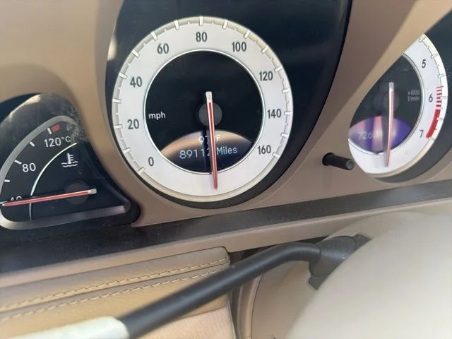Used 2009  Mercedes-Benz SL 550 image 12