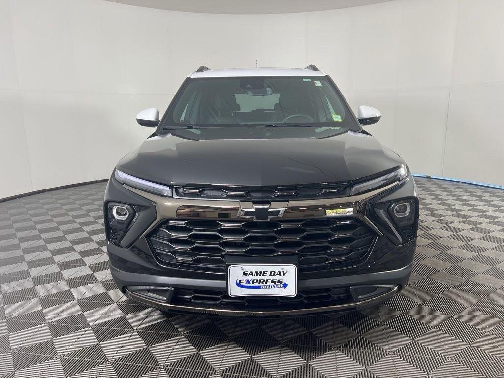 Used 2026 Mosaic Black Metallic Chevrolet ACTIV image 29
