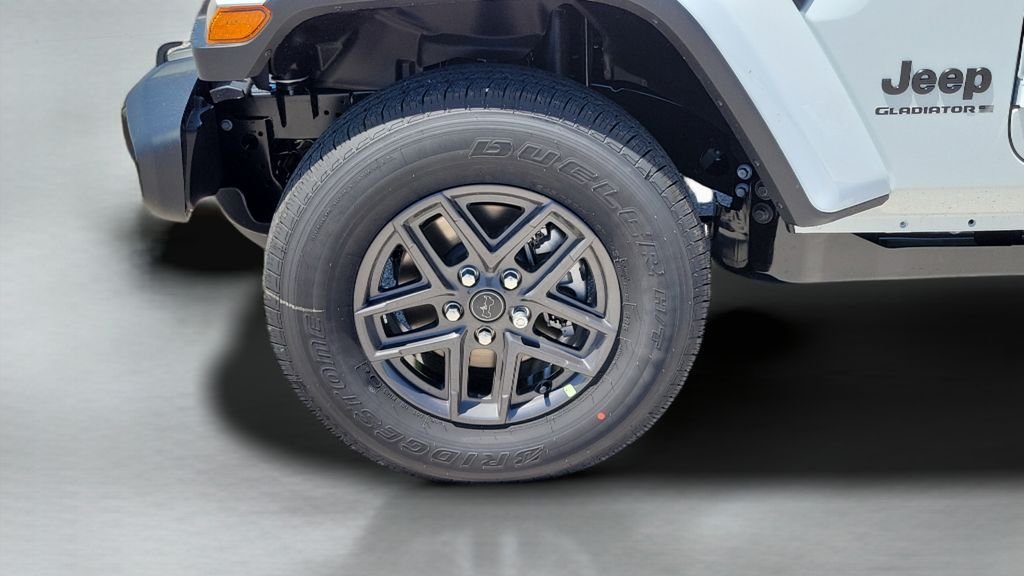 New 2026 Bright White Clear-Coat Exterior Paint Jeep Sport S image 10
