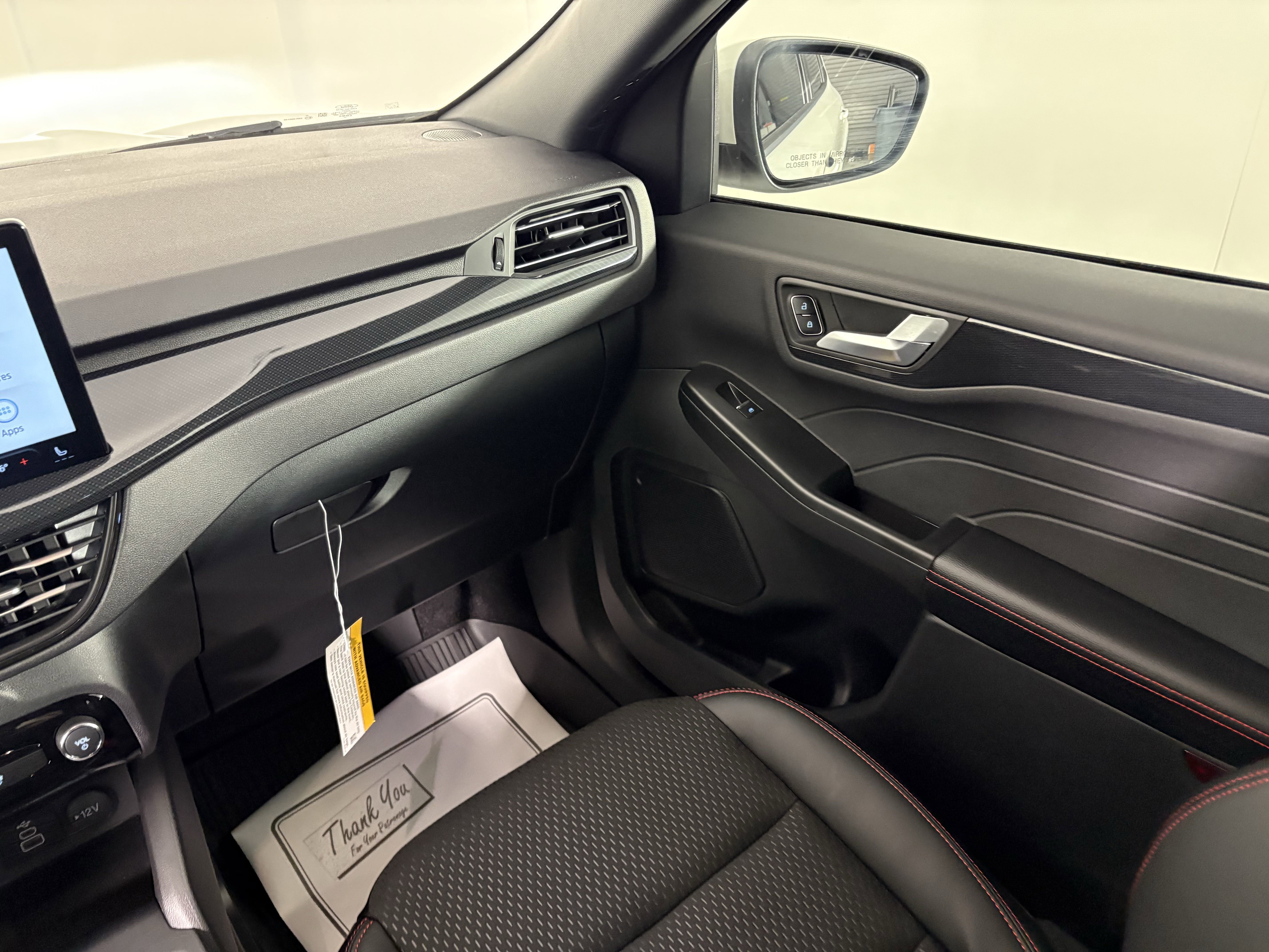 2025 Ford Escape ST-Line Select - Photo 16