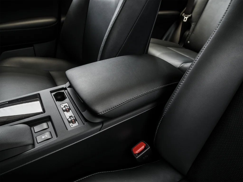 Used 2015 White Lexus 350 image 41