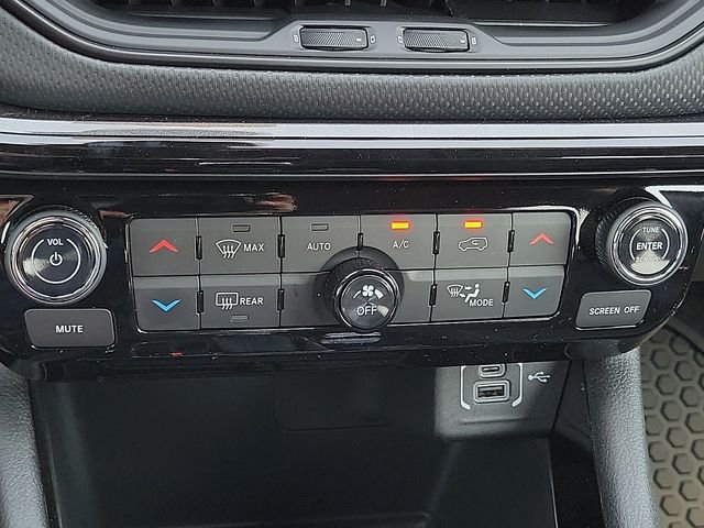 New 2026 Fathom Blue Pearl Coat Jeep Latitude image 15
