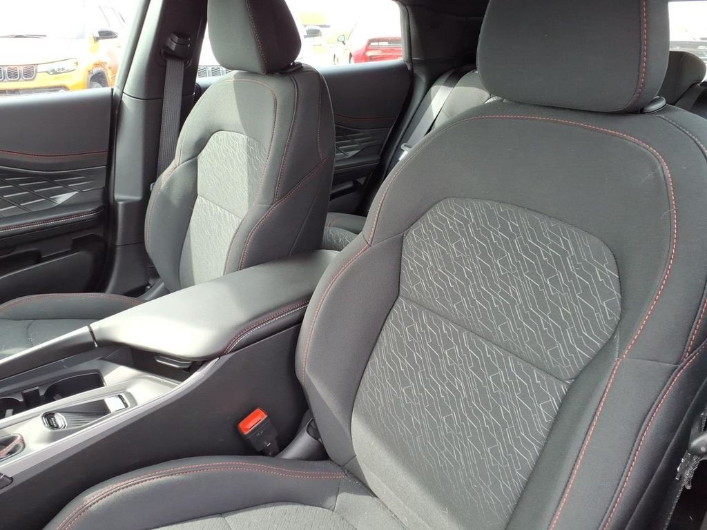 New 2026 Diamond Black Crystal Pearlcoat Dodge R/T image 10