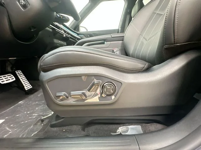 New 2027 Glacial White Pearl Kia X-LINE SX PRESTIGE image 15