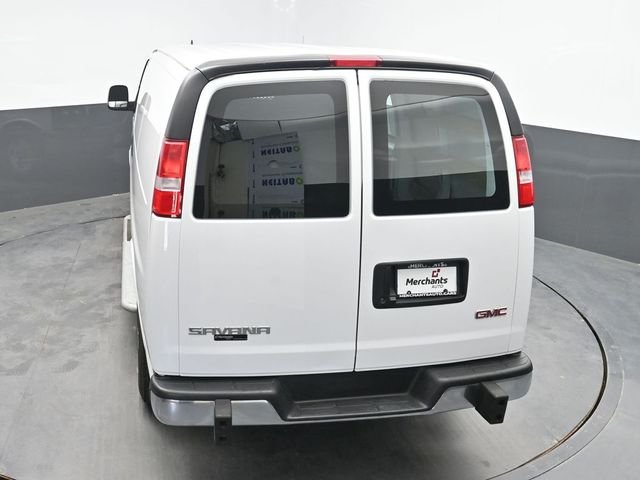 Used 2025 White GMC Work Van image 27