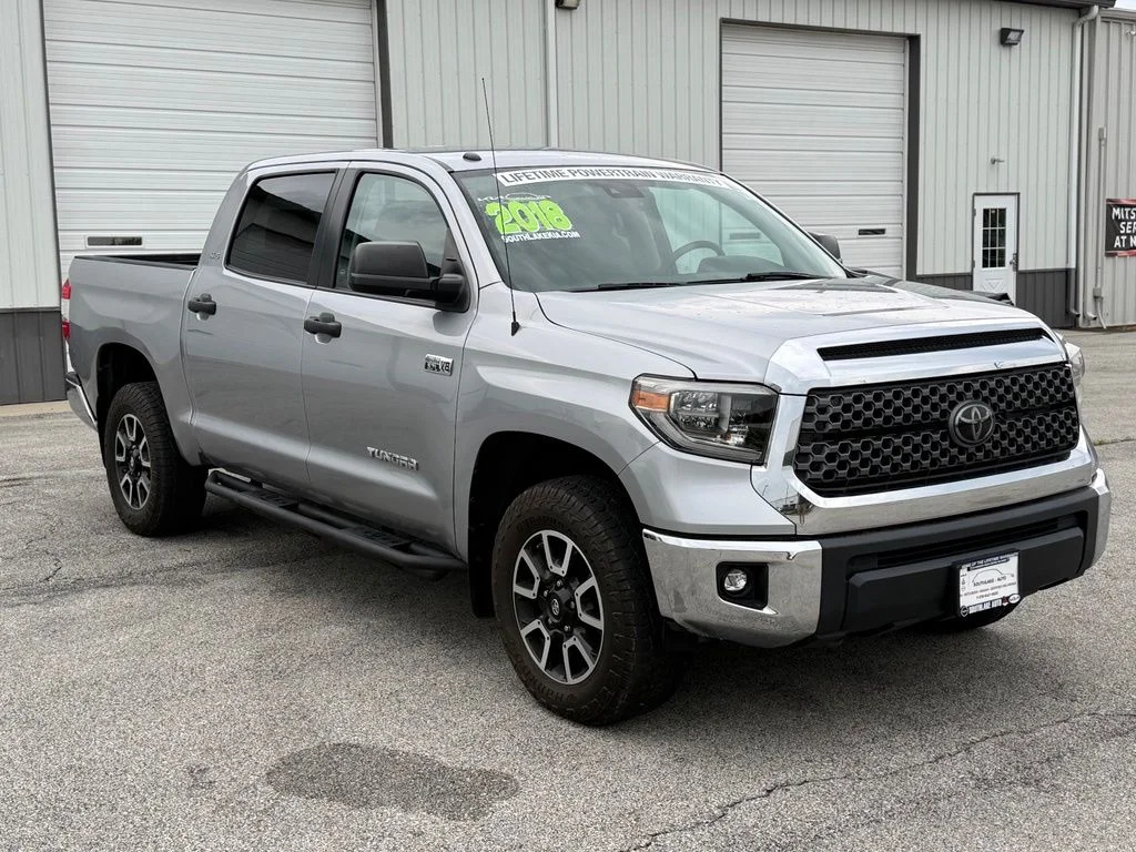 Used 2018 Silver Toyota SR5 image 12