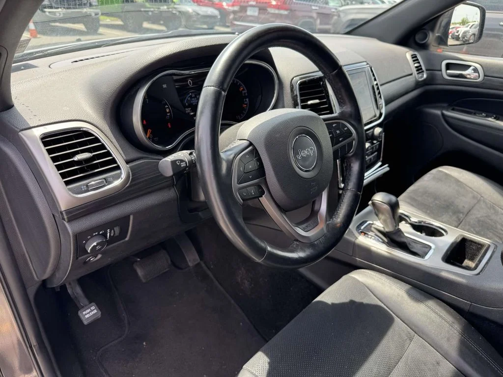 Used 2021 Gray Jeep Laredo X image 2