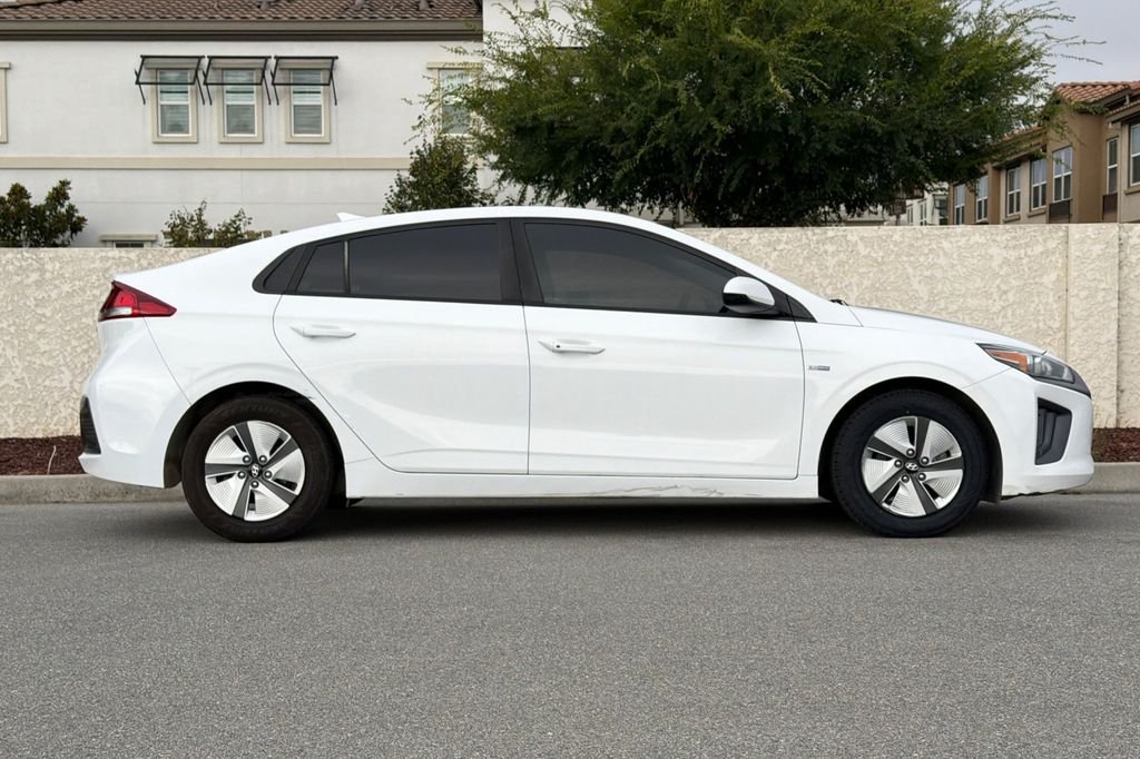 Used 2020 Ceramic White Hyundai Blue image 2