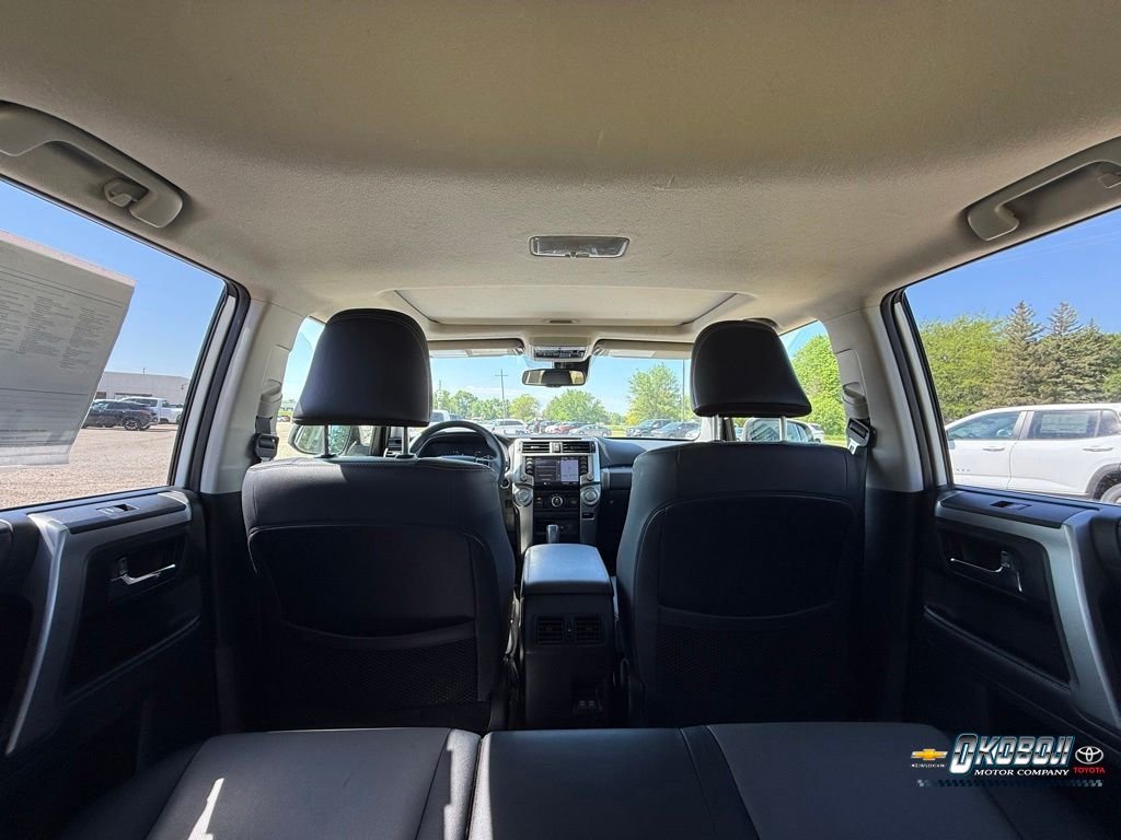 Used 2020 White Toyota SR5 Premium image 17