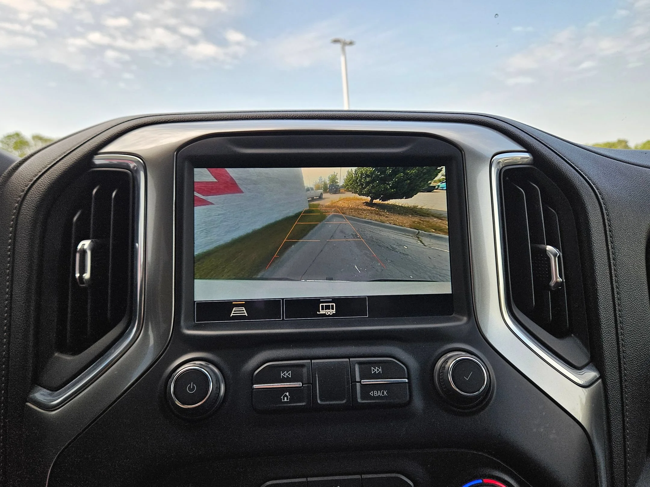 Used 2021 Summit White Chevrolet LT image 32