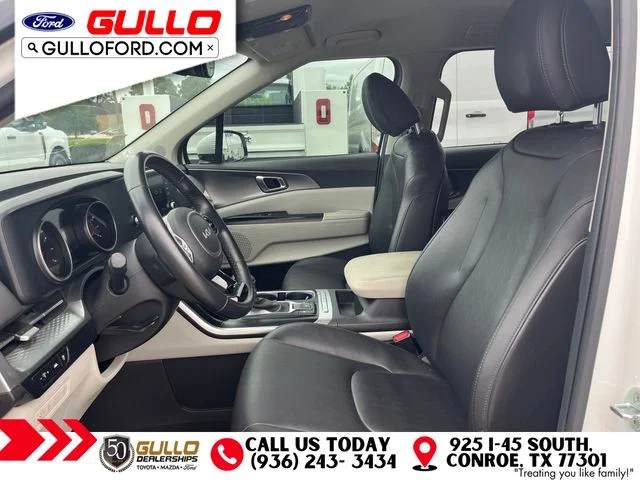 Used 2023 Snow White Pearl Kia LX Seat Package image 17