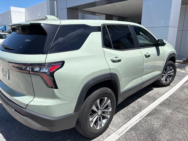 Used 2025 Green Chevrolet LT image 3