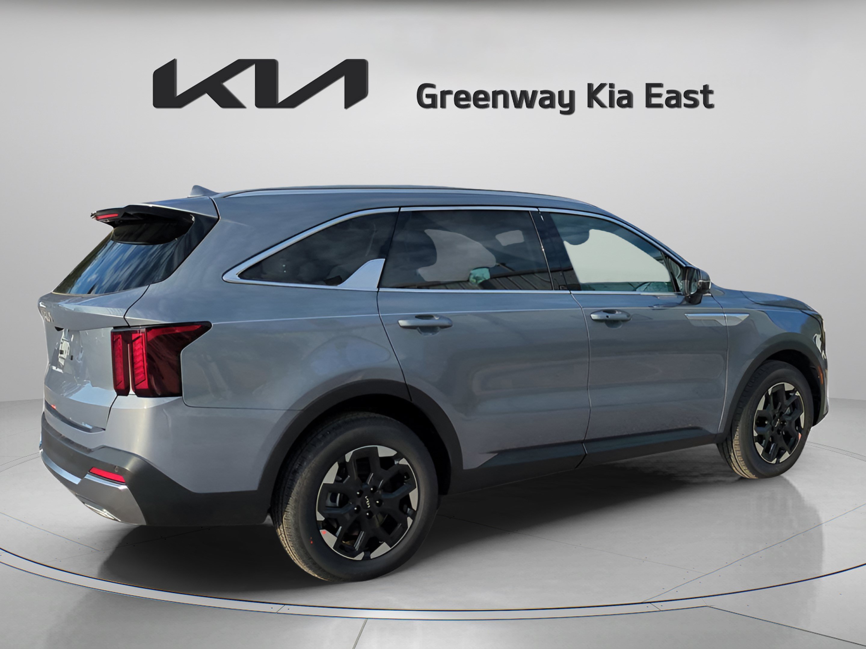 Certified Used 2025 Everlasting Silver Kia S image 7