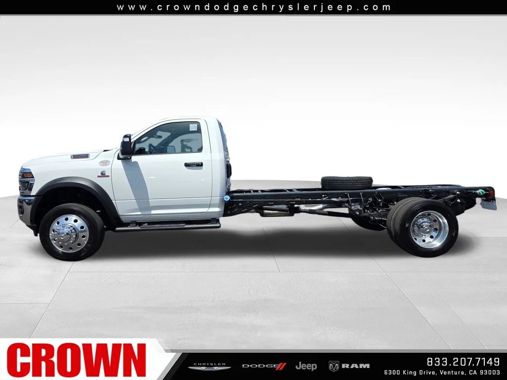 New 2026 Bright White Clear-Coat Exterior Paint RAM Tradesman image 2