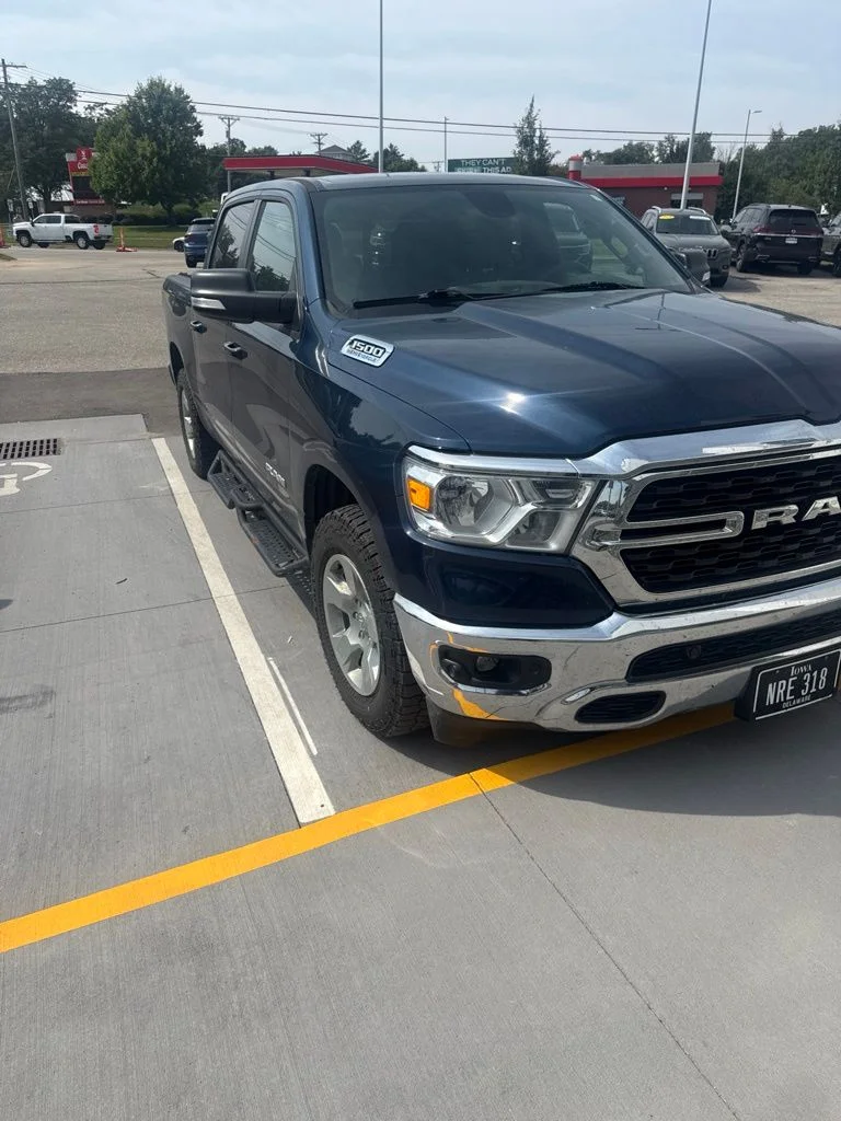 Used 2022 Blue Ram Big Horn/Lone Star image 8