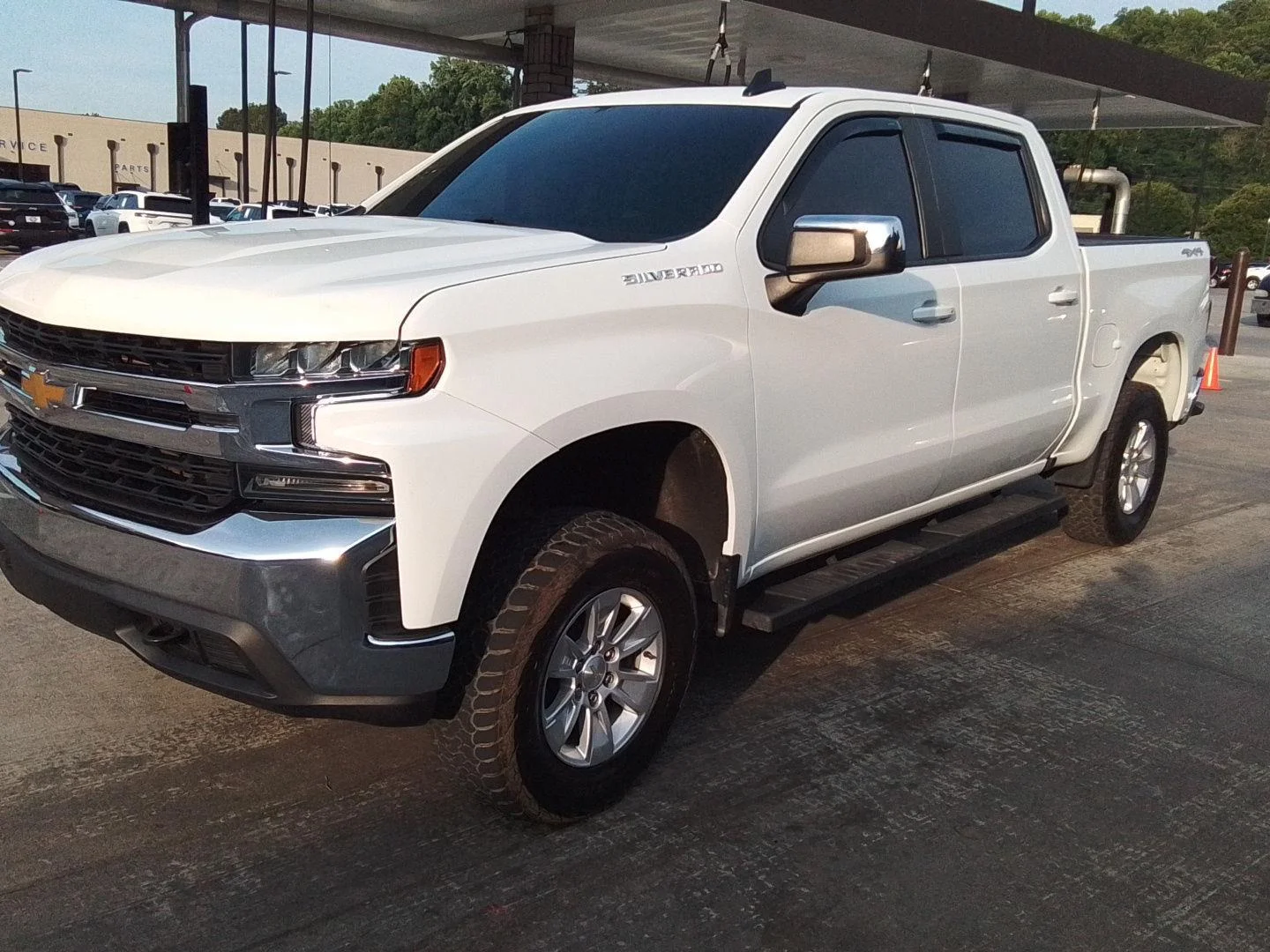 Used 2021 Summit White Chevrolet LT image 1