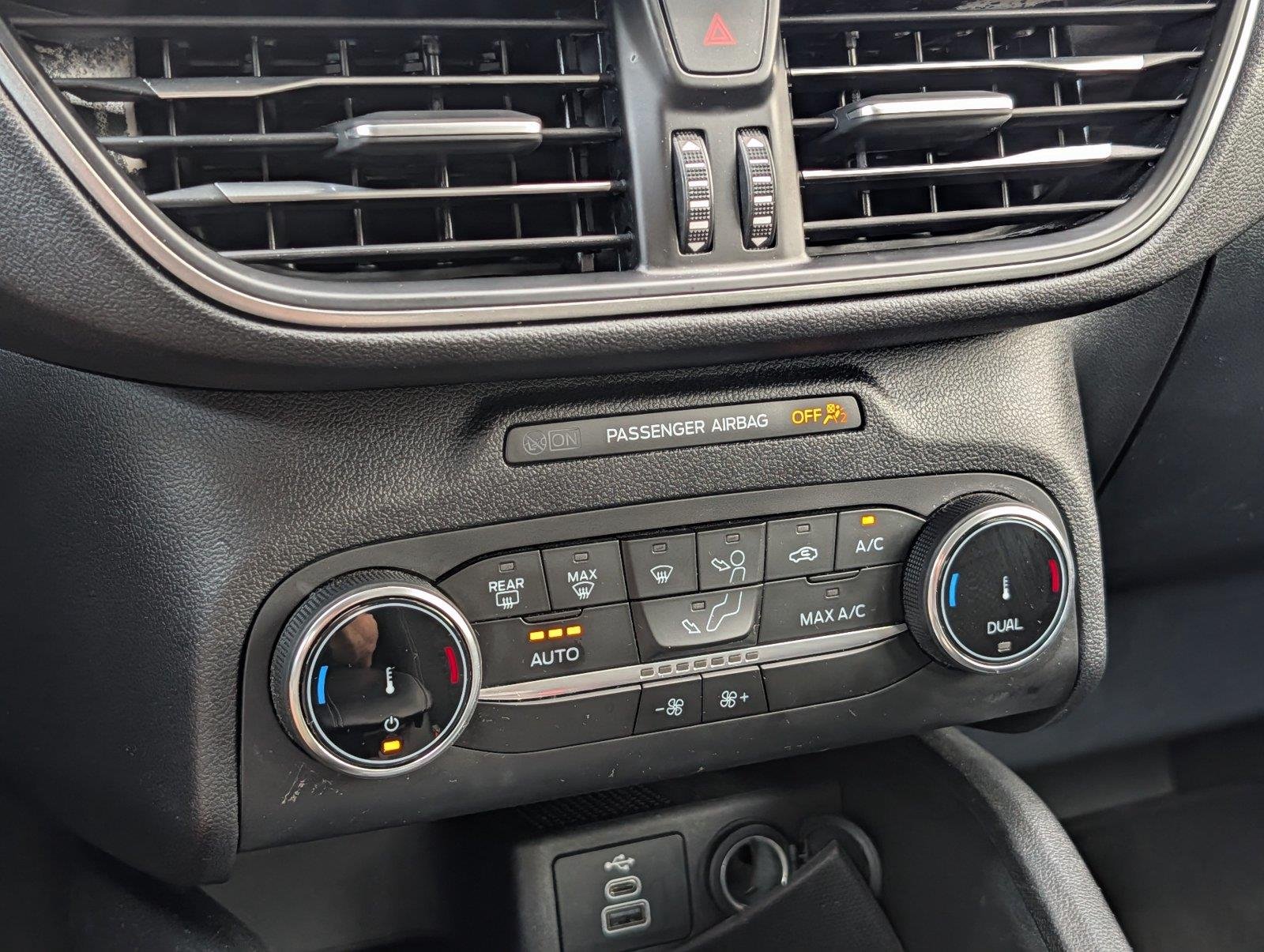 Used 2025 Agate Black Ford Active image 18