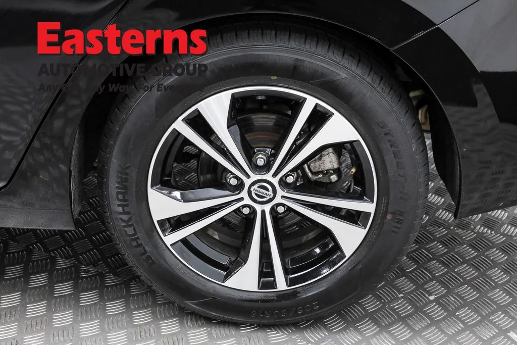 Used 2022 Black Nissan SV image 32