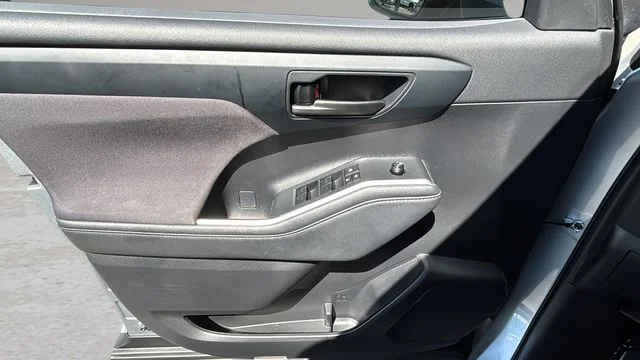 Used 2023 Silver Toyota LE image 17