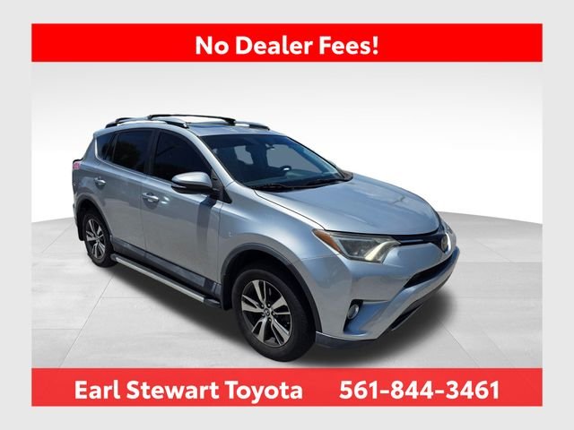 2017 Toyota RAV4 XLE FWD photo