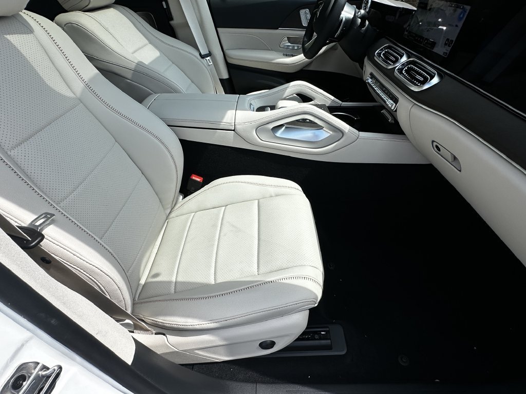 New 2027 Polar White Mercedes-Benz GLS 450 image 52