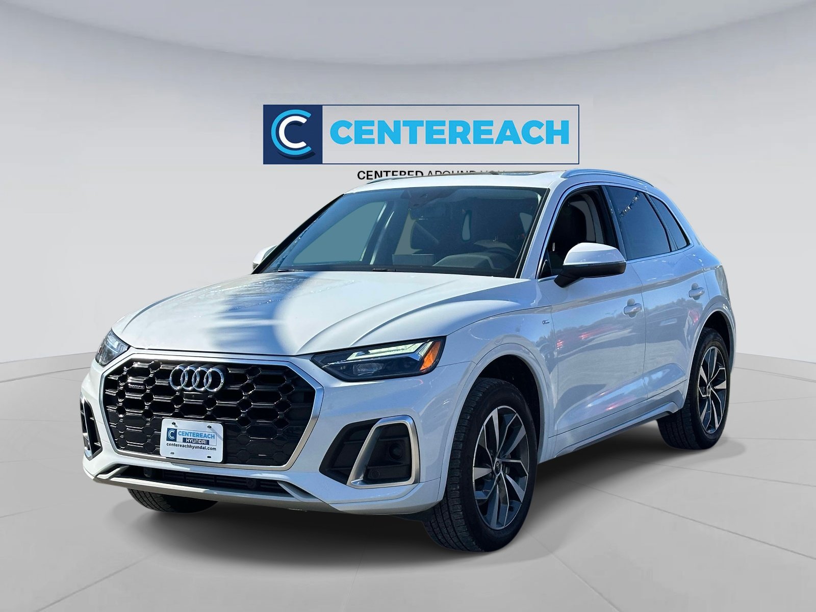 2023 Audi Q5 45 Premium Plus's photo