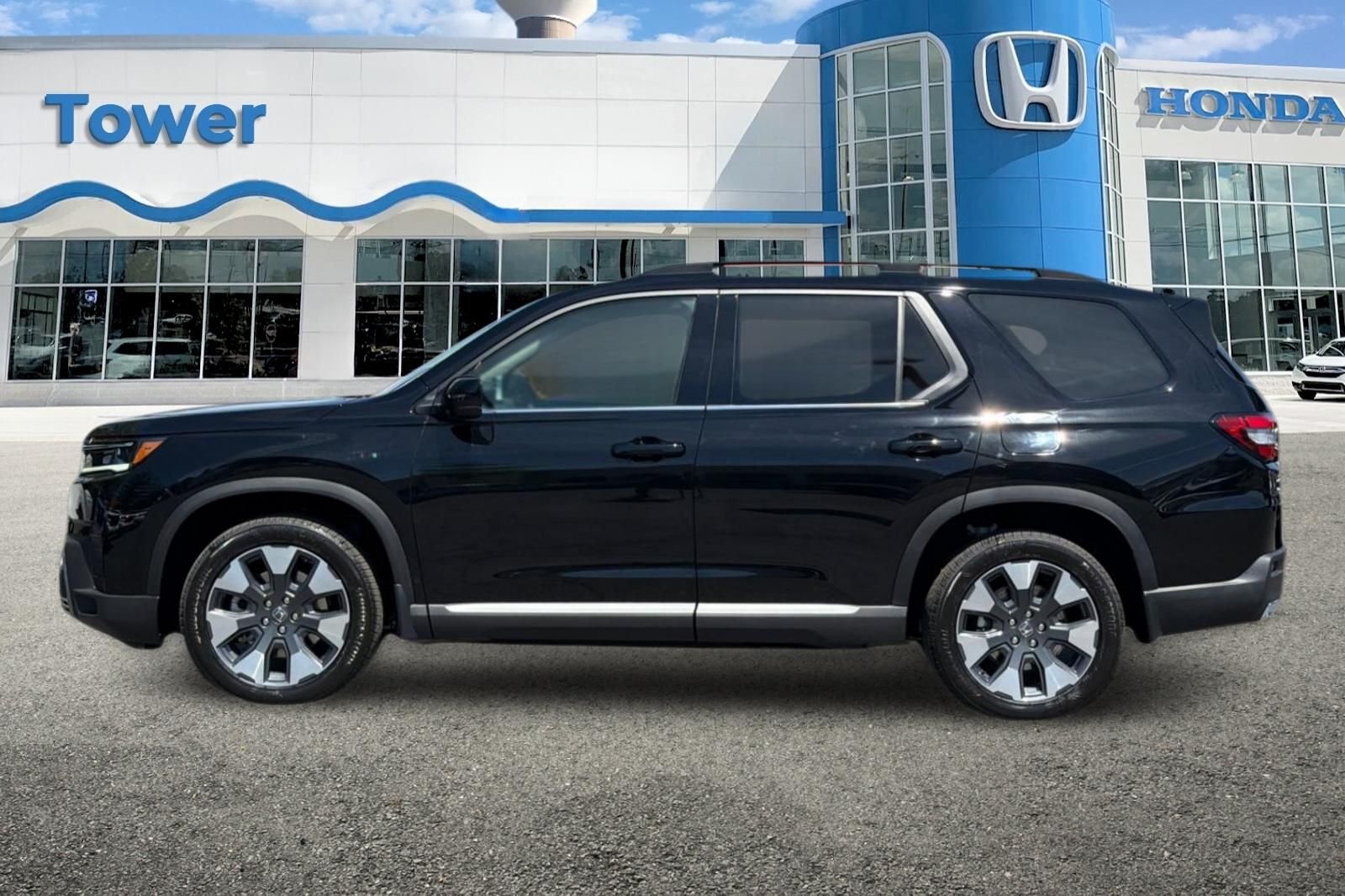 New 2026 Crystal Black Pearl Honda Touring image 7