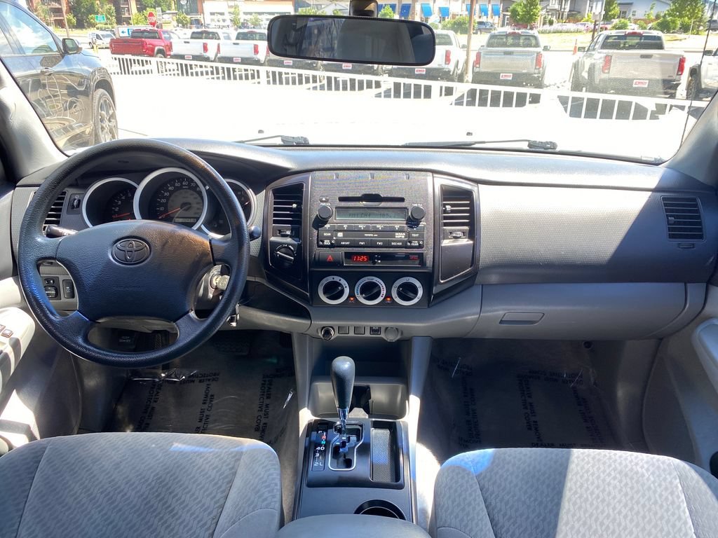 Used 2009 Silver Streak Mica Toyota DBL CAB 4WD LB AT image 12