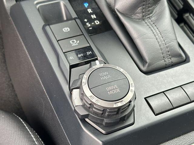 Certified Used 2025 BLACK Toyota  image 21