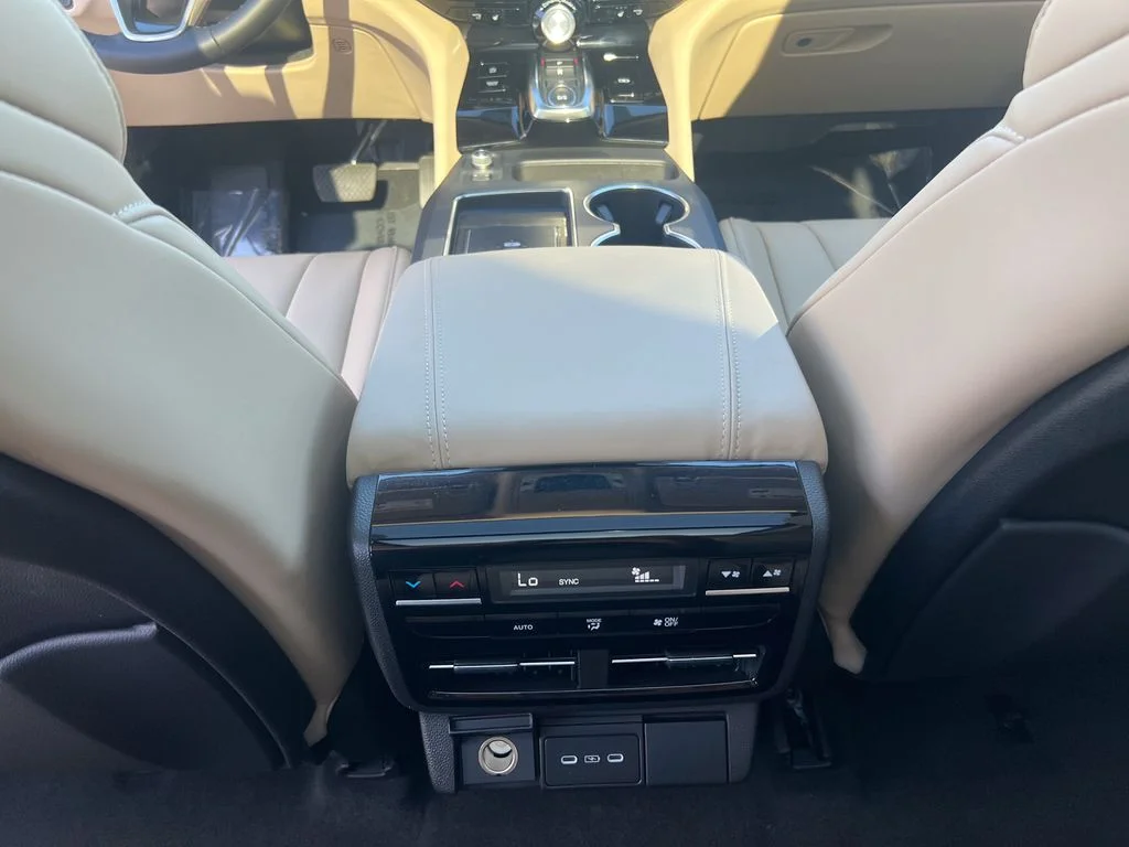 New 2026 Platinum White Pearl Acura Technology Package image 25