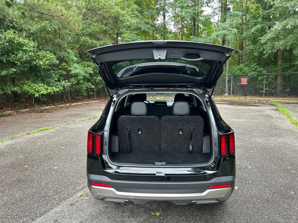 2024 Kia Sorento S - Photo 32