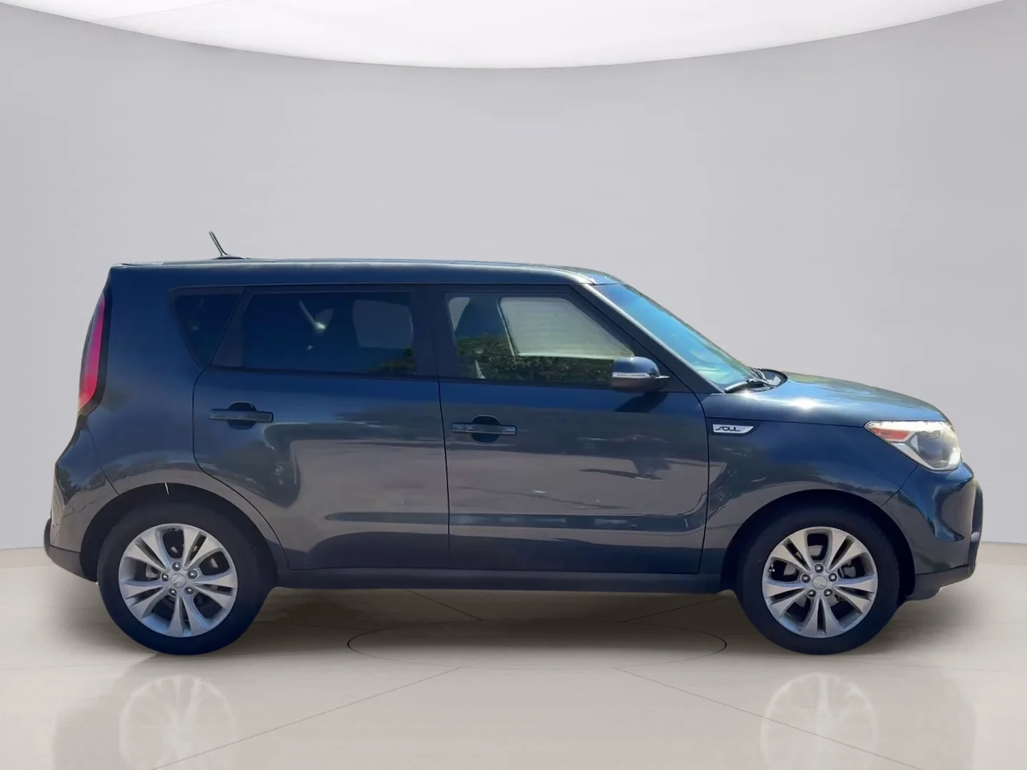 Used 2014 Blue Kia GLS+ image 6