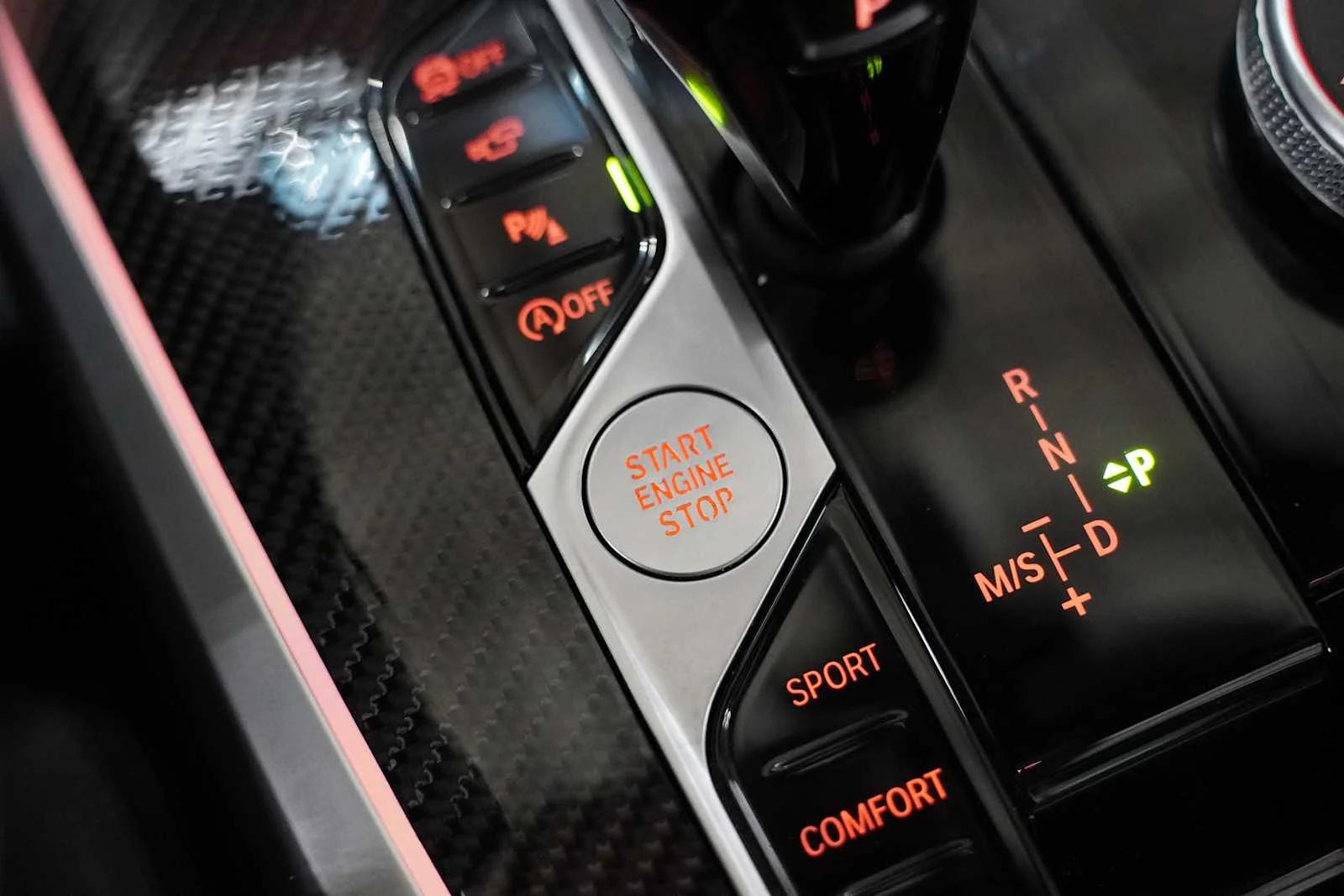 Certified Used 2023 Black Sapphire Metallic BMW M50i image 21