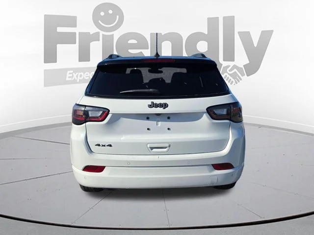 Used 2023 White Jeep Limited image 6