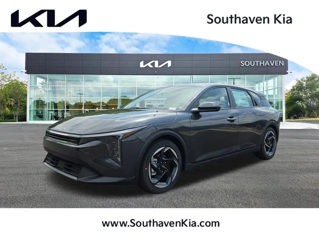 2026 Kia K4 EX AT Hatchback's photo