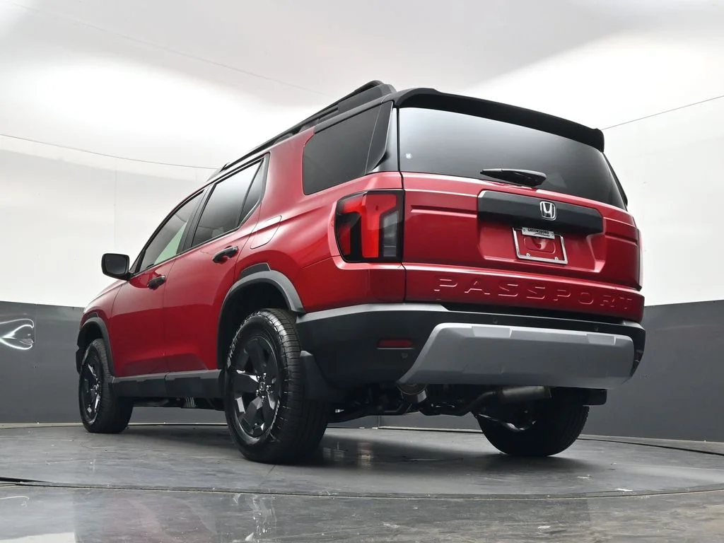 New 2026 Radiant Red Metallic II Honda RTL image 40