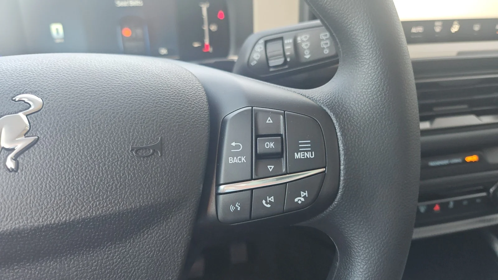 New 2026 Oxford White Ford Big Bend 4WD image 17