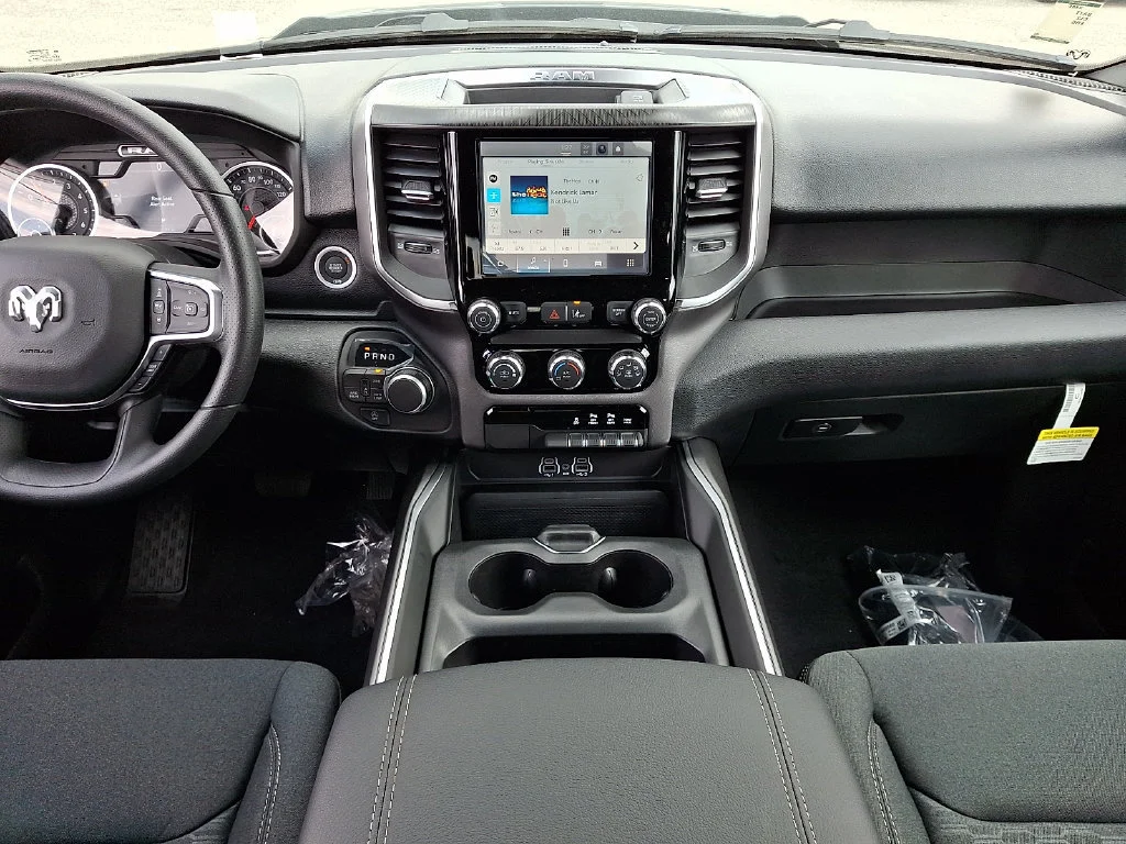 New 2026 Diamond Black Crystal Pearl-Coat Exterior Paint RAM Express image 11