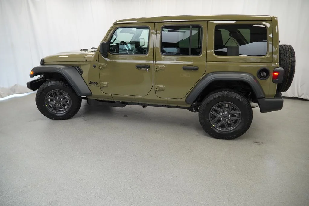 New 2027 41 Paint Jeep Sport image 14