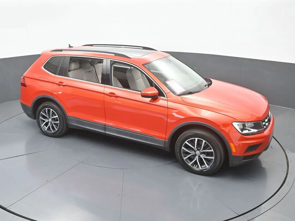 Used 2019 Orange Metallic Volkswagen 2.0T SE image 50