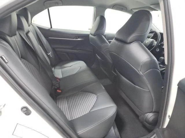 Used 2024 Ice Cap Toyota SE image 15
