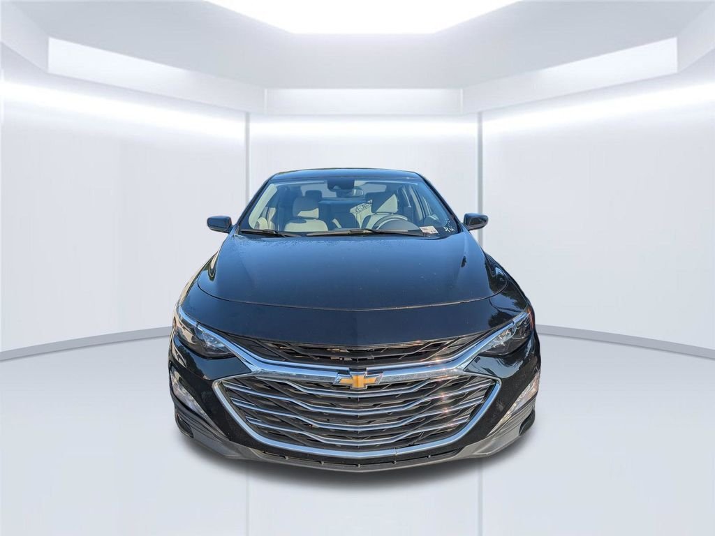 Used 2025 Black Chevrolet LT image 5