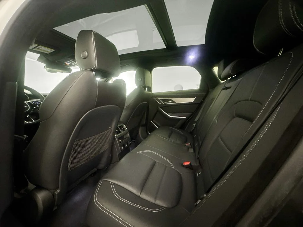 2026 Jaguar F-Pace R-Dynamic S - Photo 23
