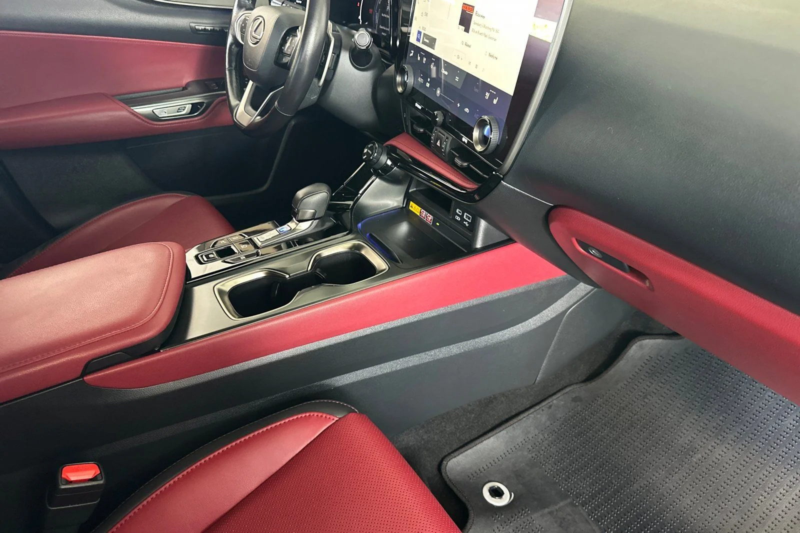 Used 2024 White Pearl Lexus 350h Premium image 13