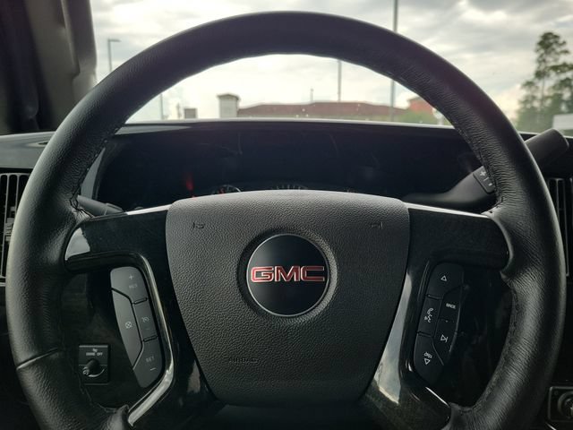 Used 2025 Special Exterior Color GMC Work Van image 11