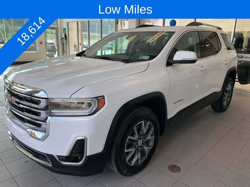 Used 2023 White GMC SLT image 2