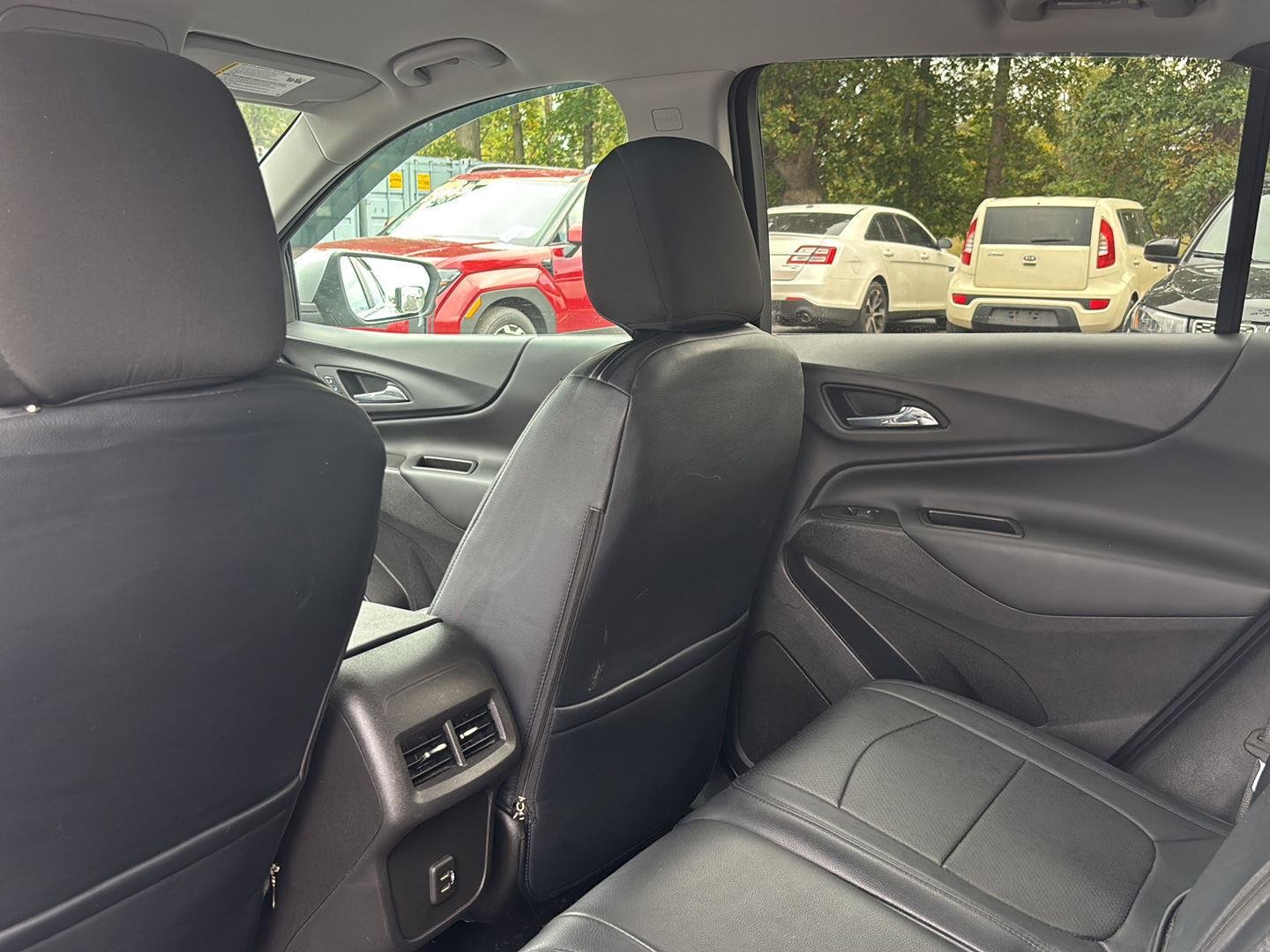Used 2022 Silver Ice Metallic Chevrolet LT image 15